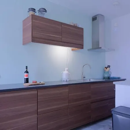 Elina Appartement, Lejlighed *